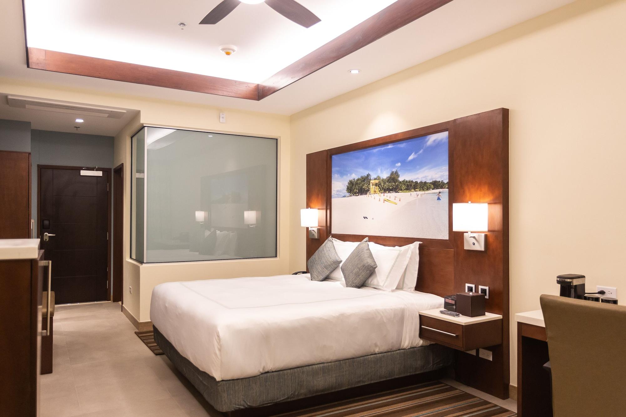 Surfrider Resort Hotel Сайпан Екстериор снимка