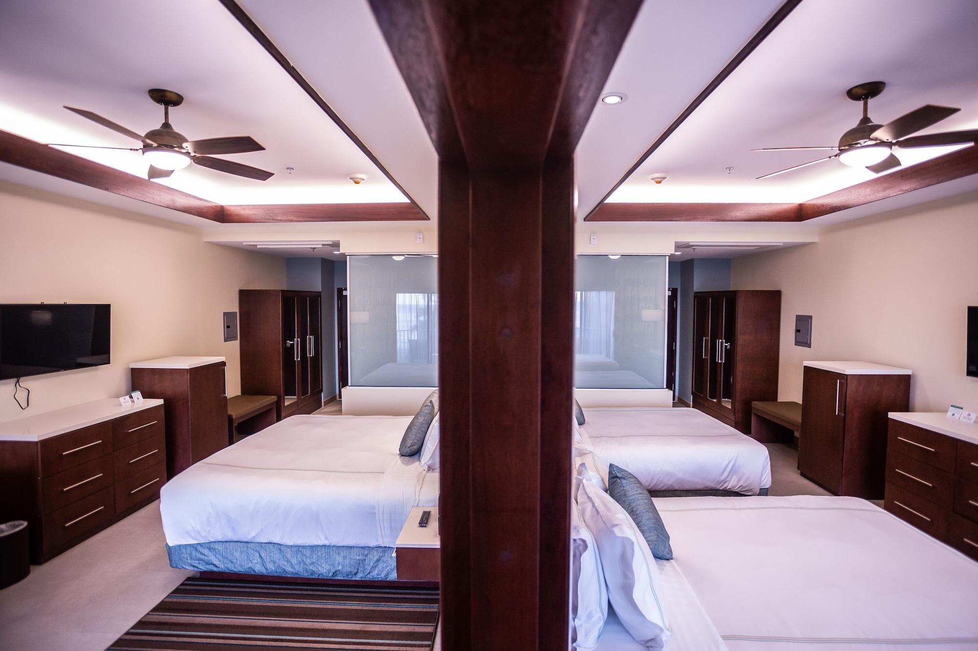 Surfrider Resort Hotel Сайпан Екстериор снимка