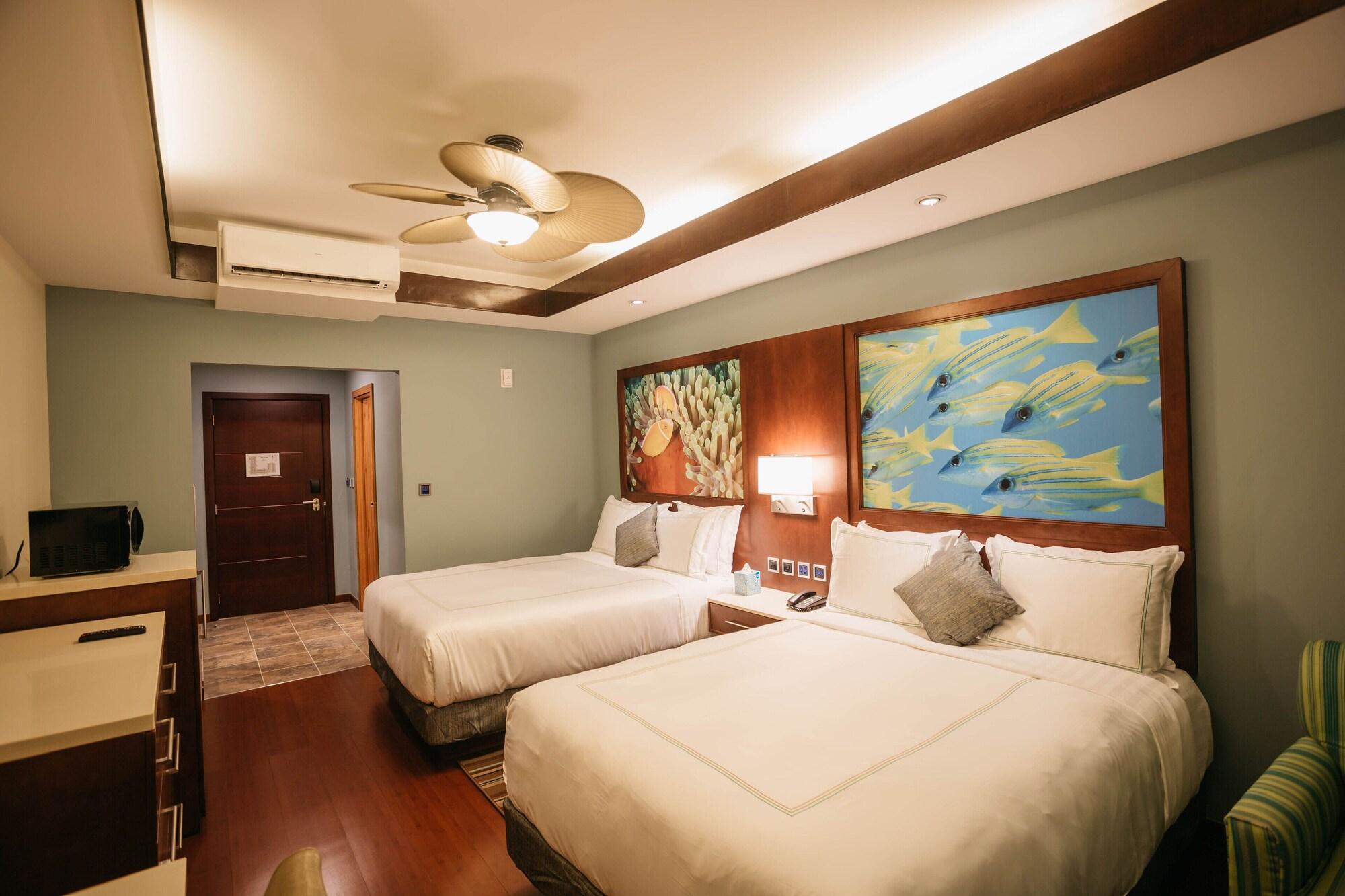 Surfrider Resort Hotel Сайпан Екстериор снимка
