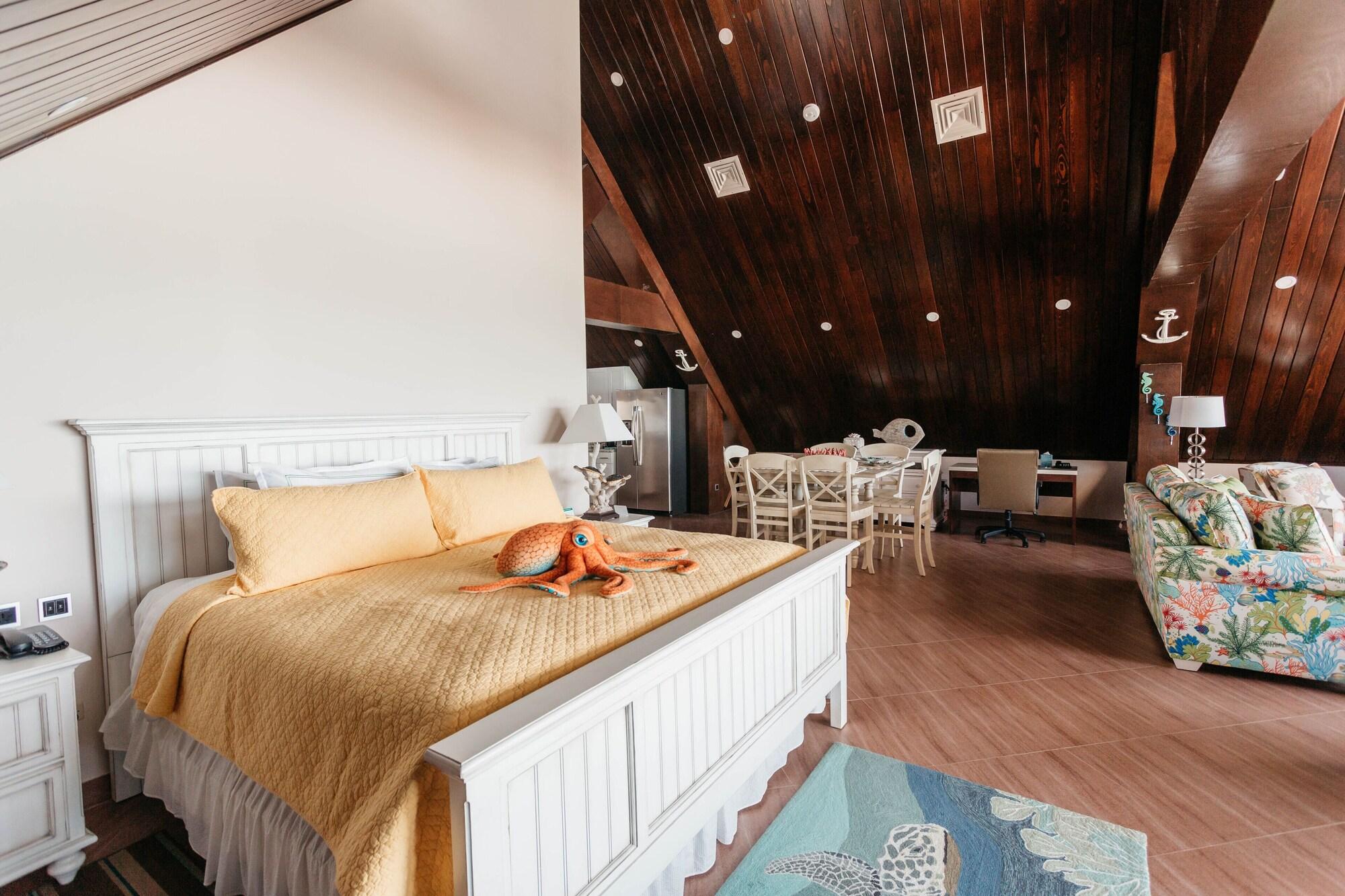 Surfrider Resort Hotel Сайпан Екстериор снимка