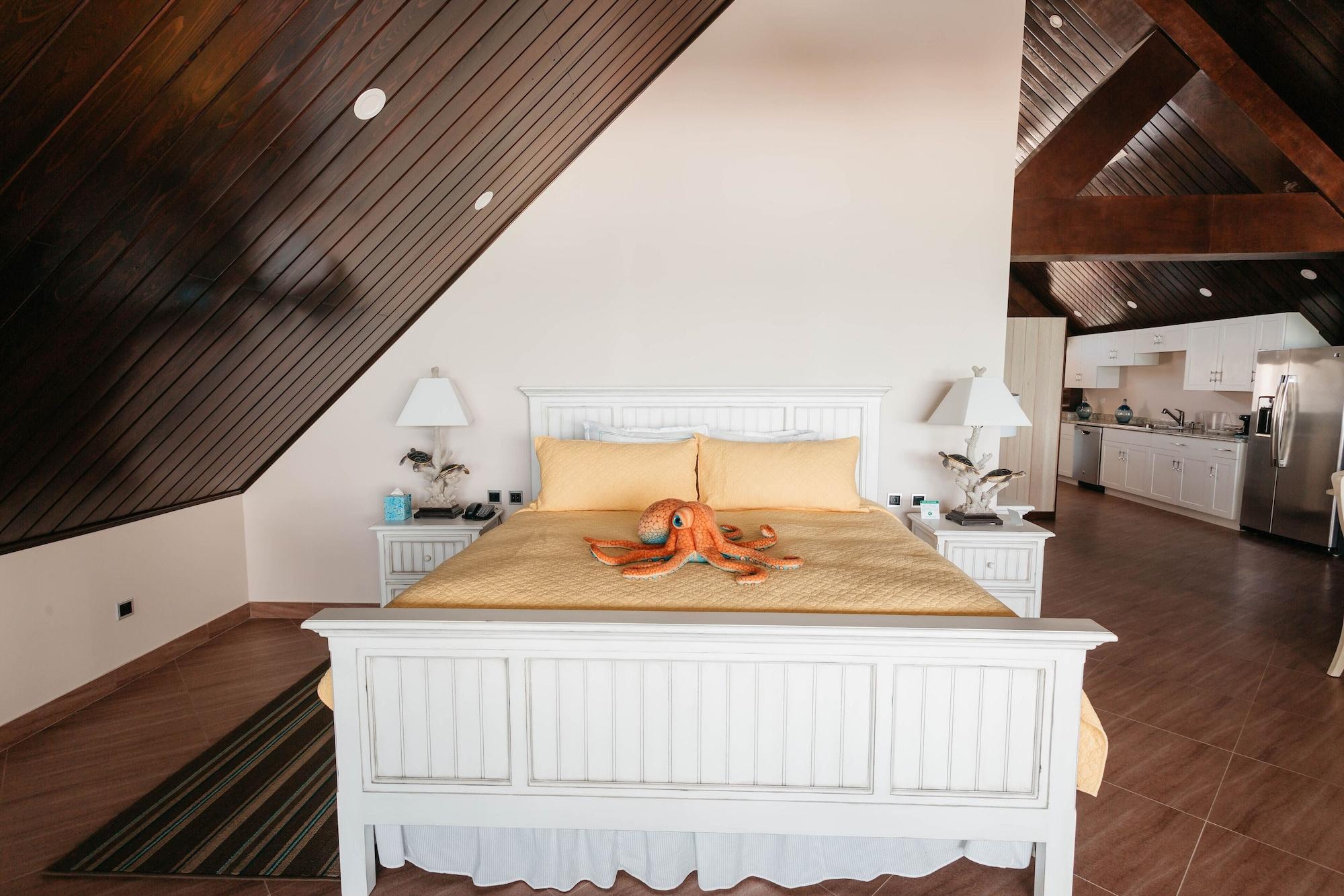 Surfrider Resort Hotel Сайпан Екстериор снимка