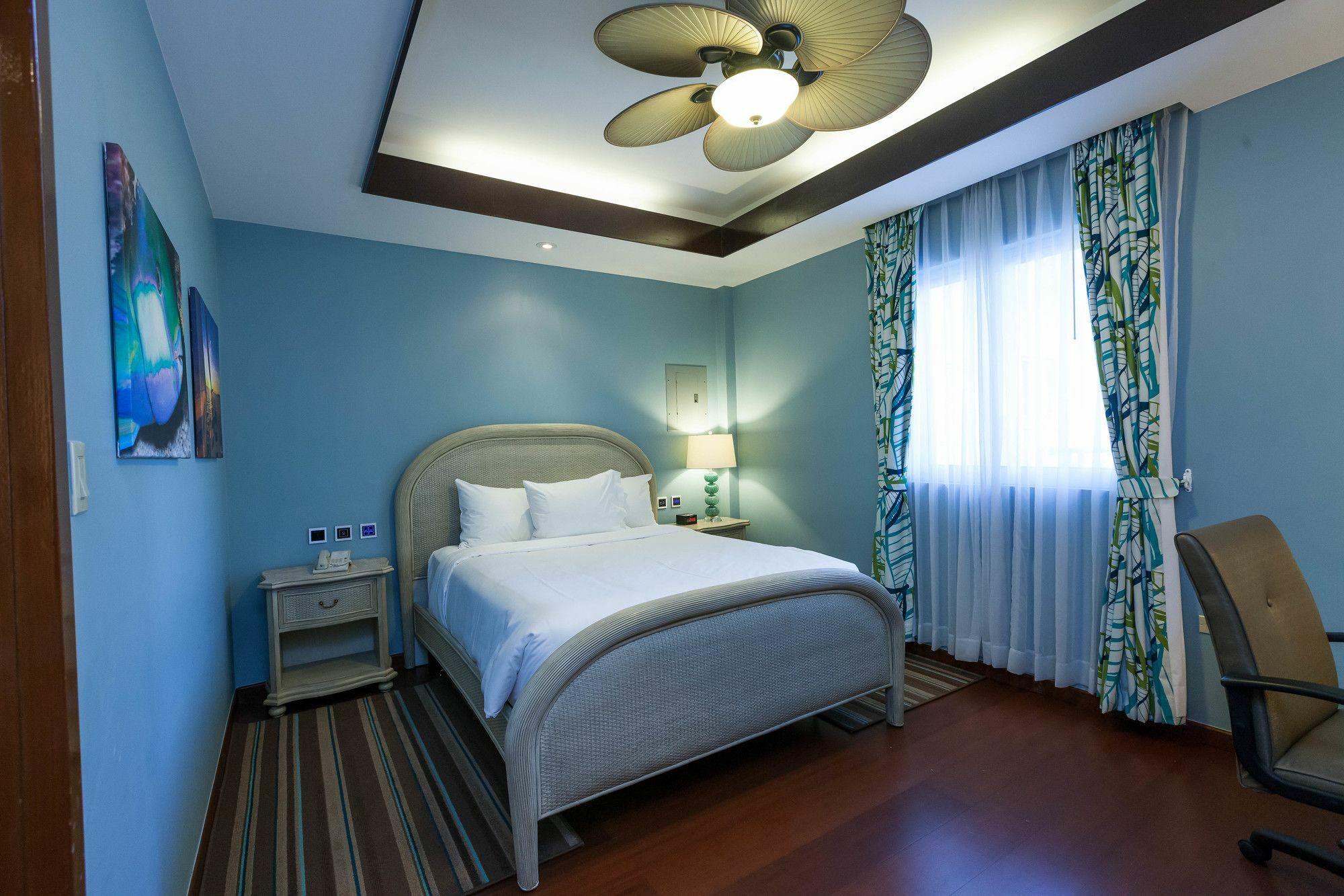 Surfrider Resort Hotel Сайпан Екстериор снимка