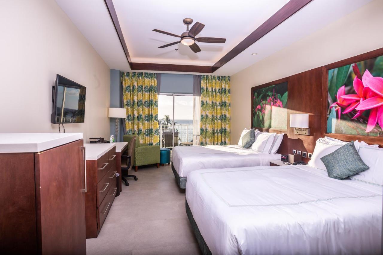 Surfrider Resort Hotel Сайпан Екстериор снимка