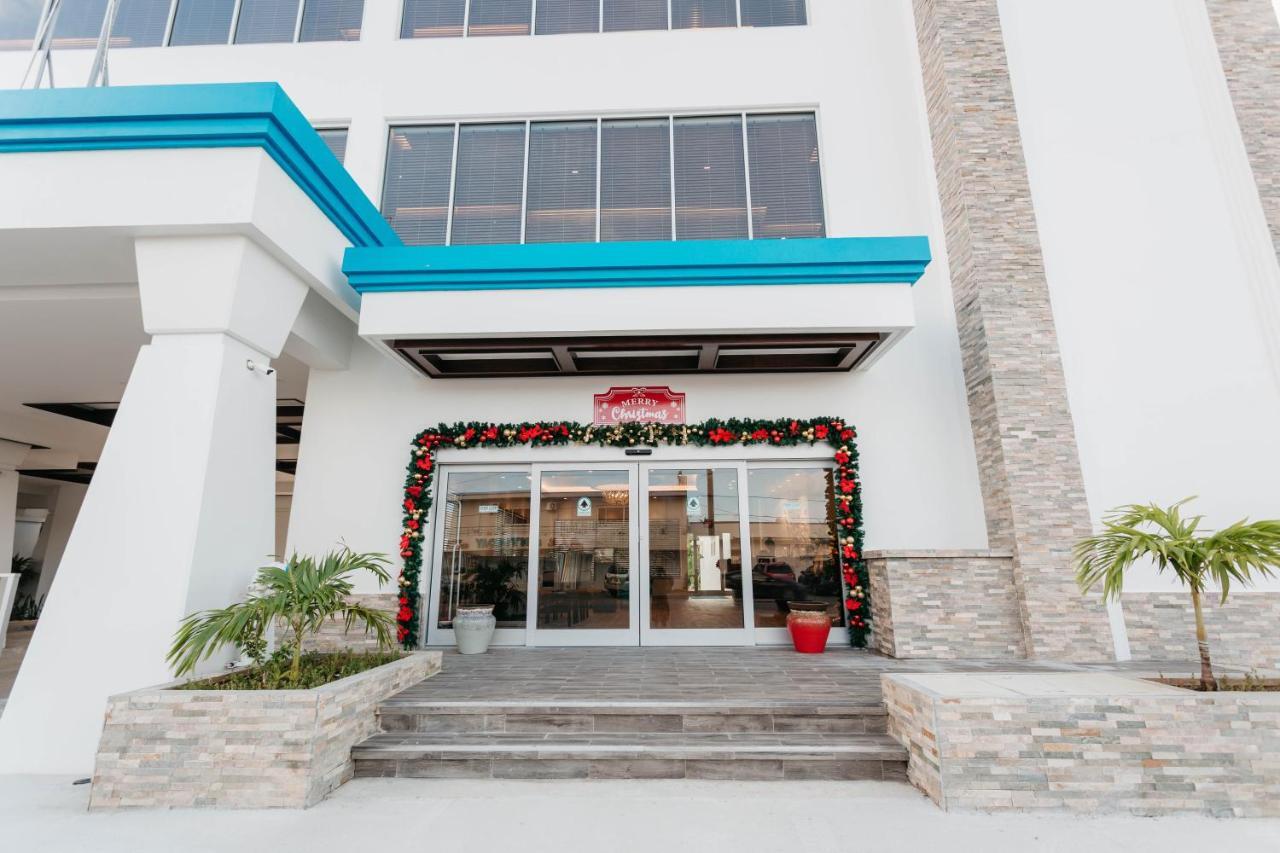 Surfrider Resort Hotel Сайпан Екстериор снимка